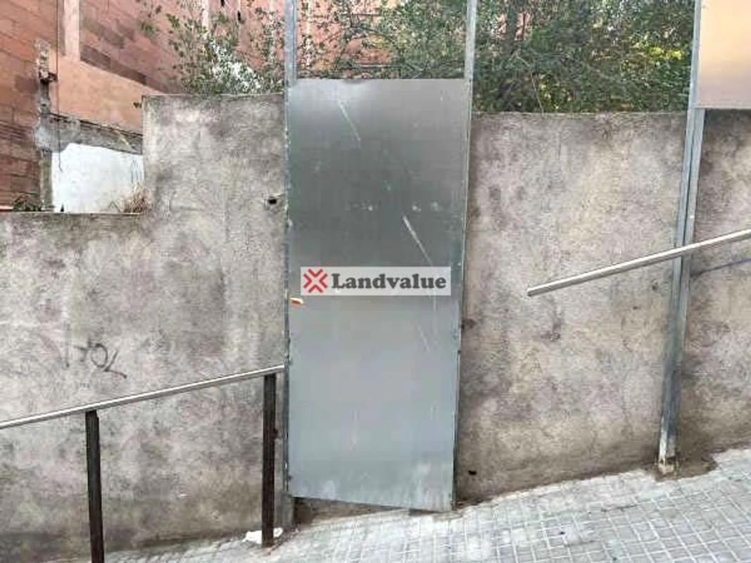 Land for sale in Badalona, Barcelona photo 4