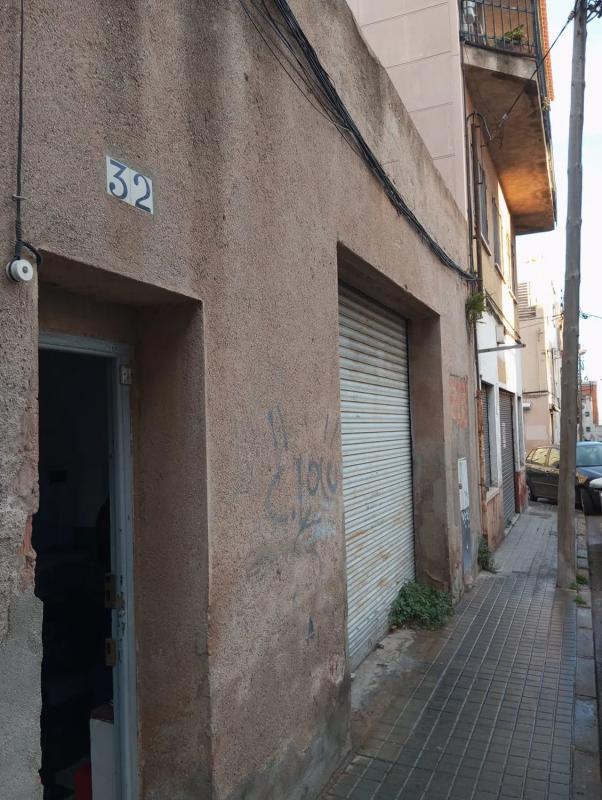 Terreno en venta en Badalona, Barcelona photo 1