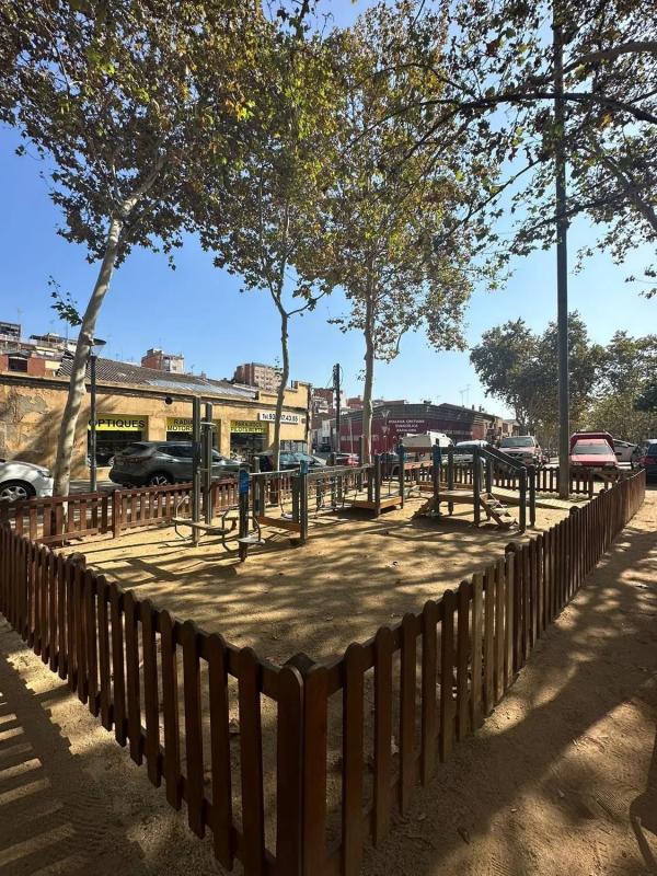 Terreno en venta en Badalona, Barcelona photo 4