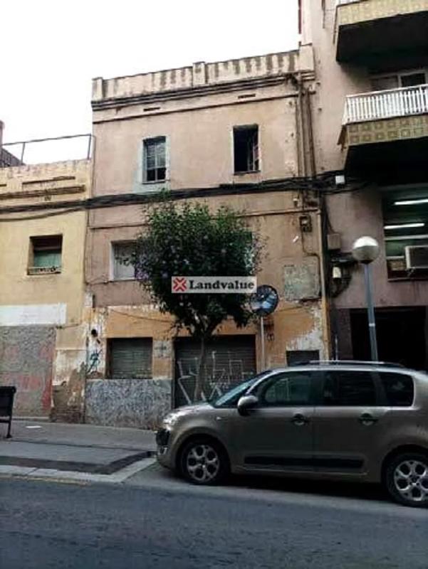Terreno en venta en Badalona, Barcelona photo 3
