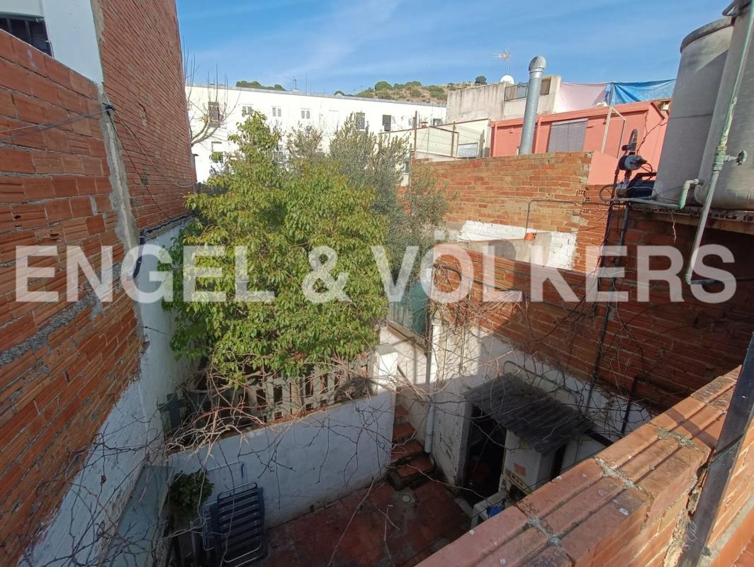 Terreno en venta en Badalona, Barcelona photo 1