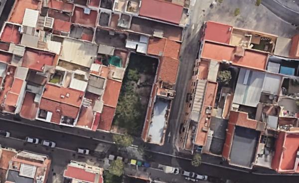 Terreno en calle de Marià Benlliure thumbnail 1