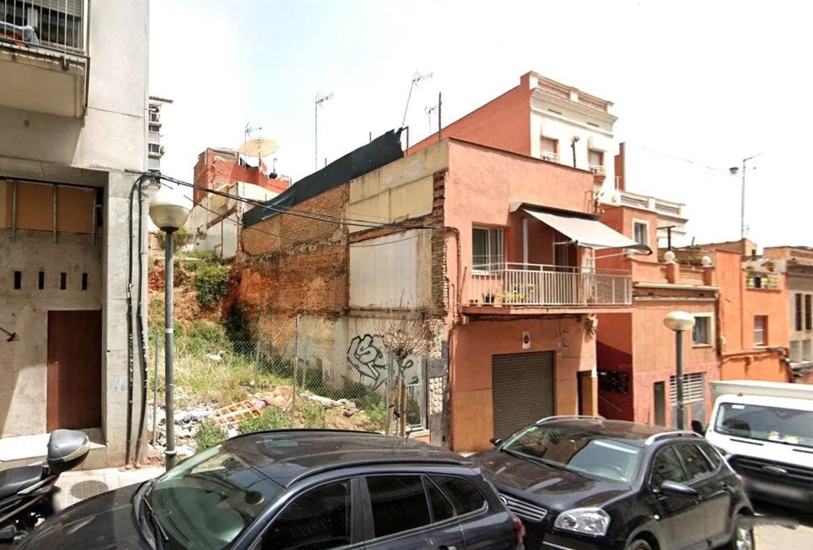 Terreno en venta en Badalona, Barcelona photo 4
