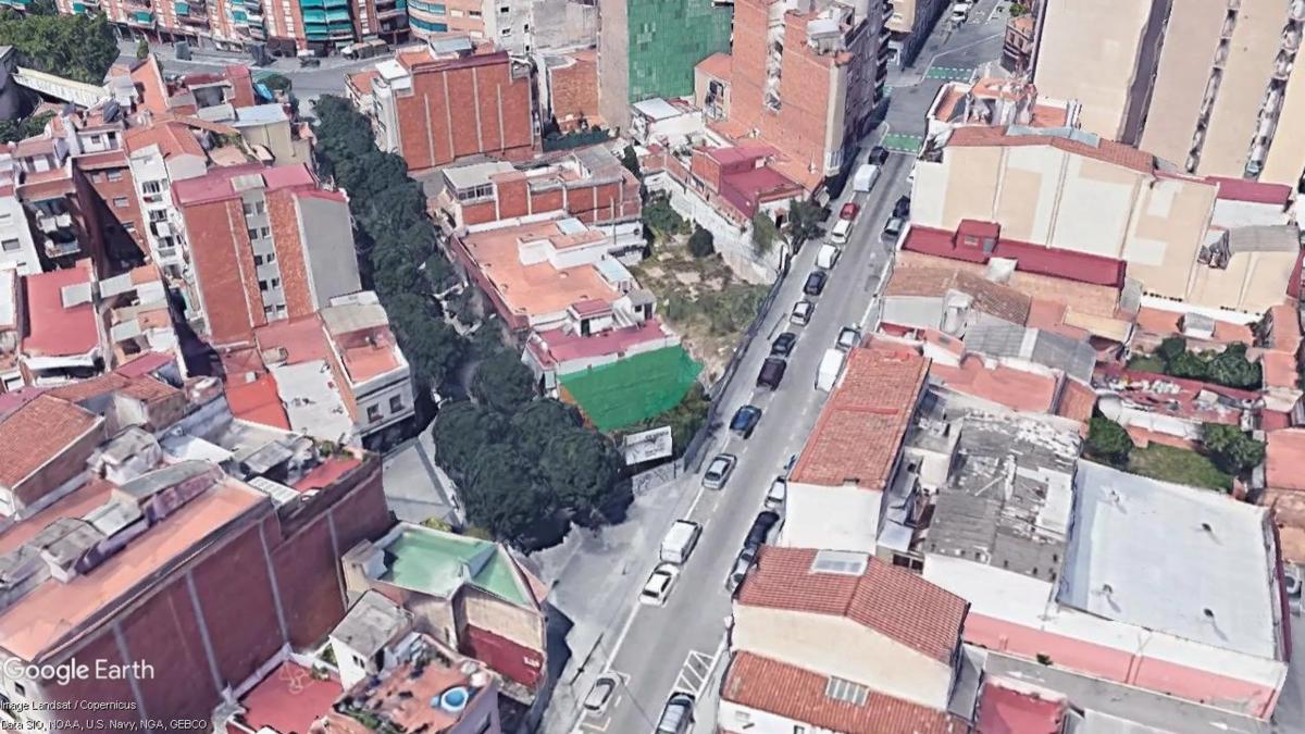 Land for sale in Badalona, Barcelona photo 3