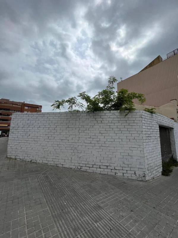Terreno en venta en Badalona, Barcelona photo 2