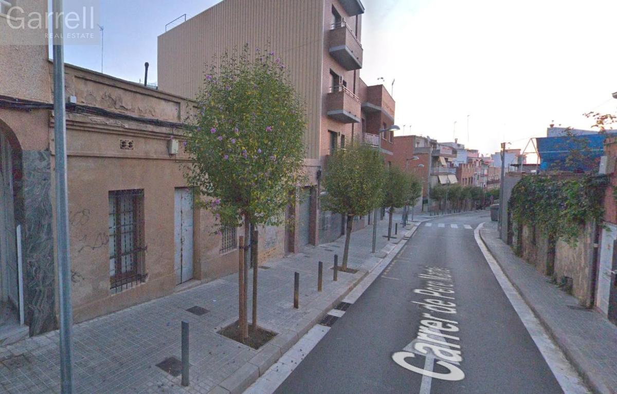 Terreno en venta en Badalona, Barcelona photo 2