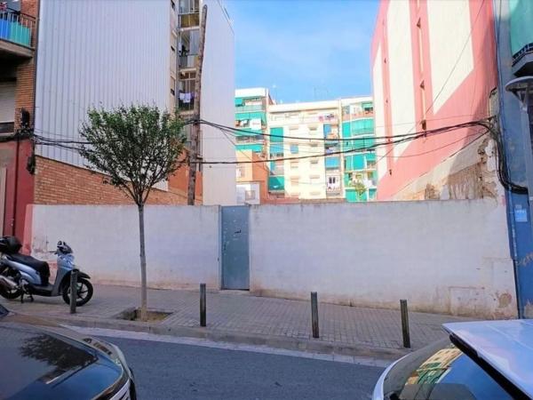 Terreno en calle de Pau Piferrer thumbnail 1