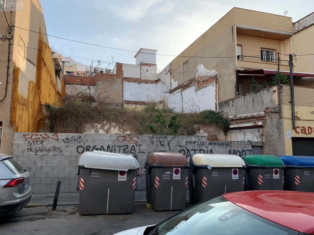 Terreno en venta en Badalona, Barcelona photo 2