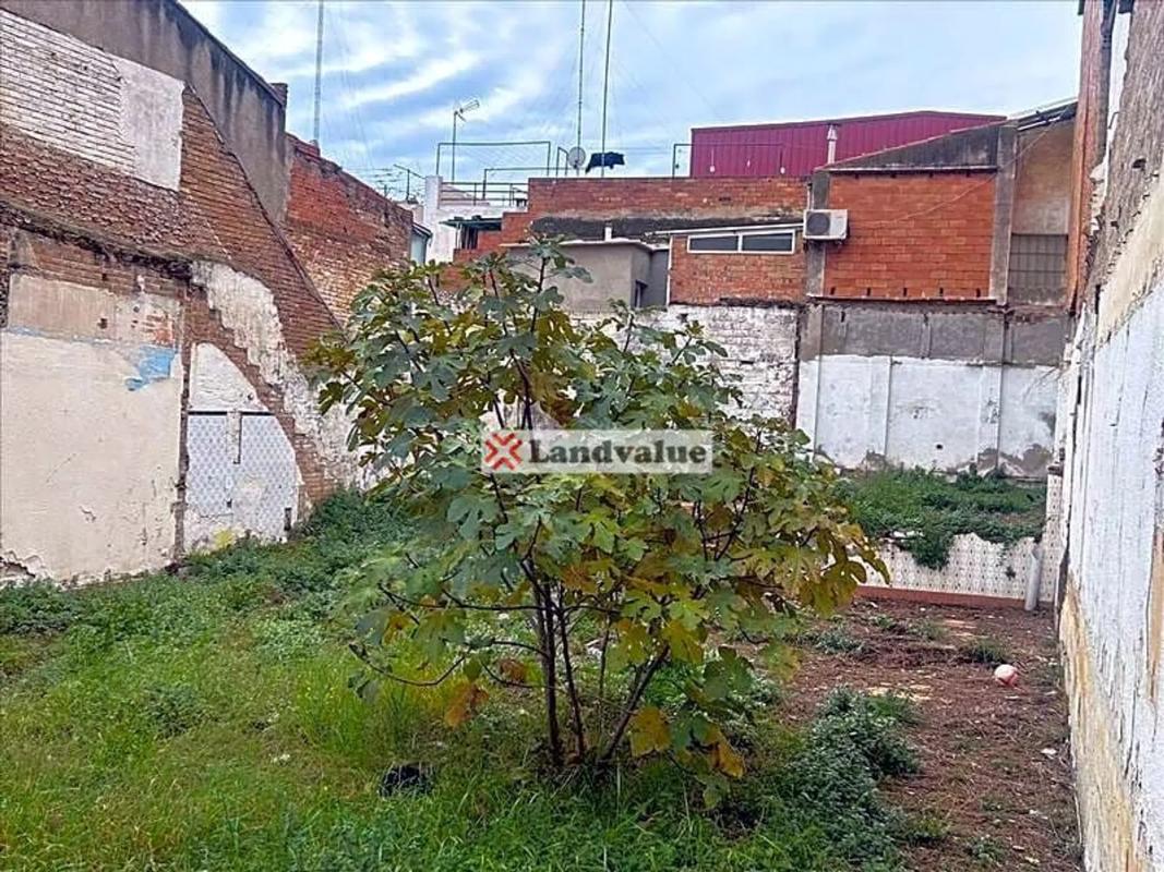 Terreno en venta en Badalona, Barcelona photo 5