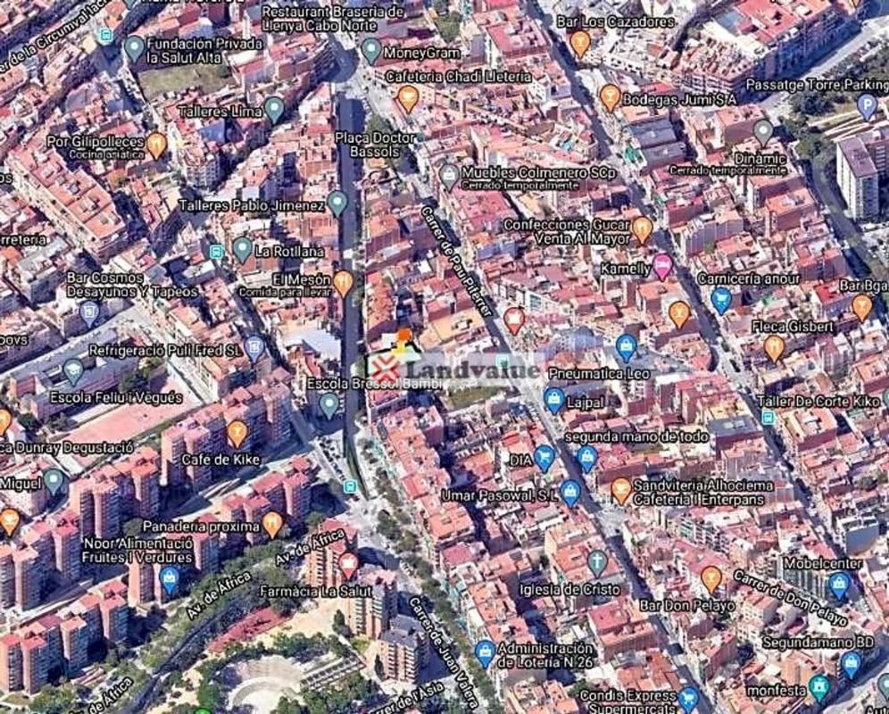 Terreno en venta en Badalona, Barcelona photo 1