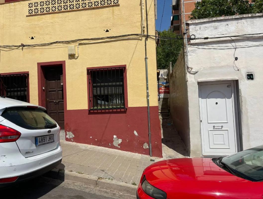Terreno en venta en Badalona, Barcelona photo 1