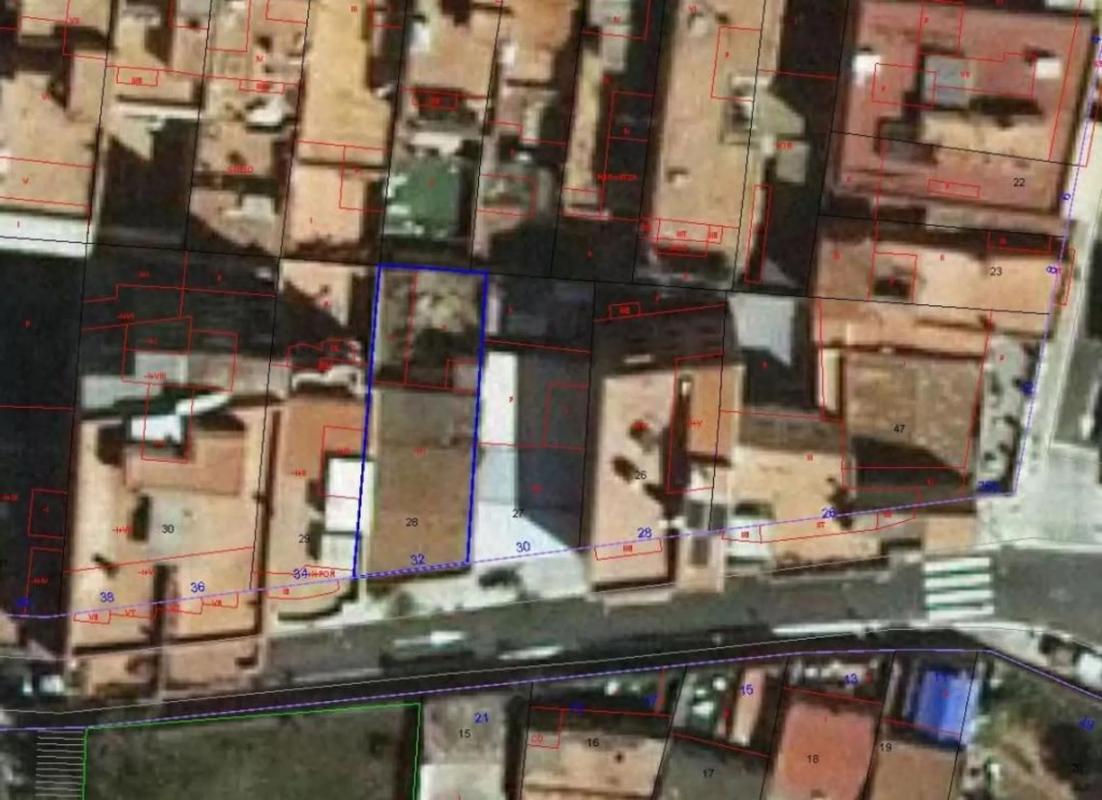 Terreno en venta en Badalona, Barcelona photo 2
