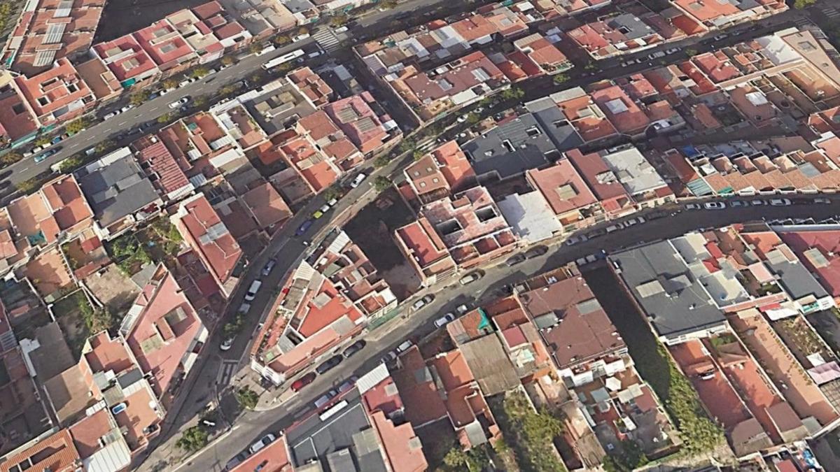 Terreno en venta en Santa Coloma de Gramenet, Barcelona photo 3