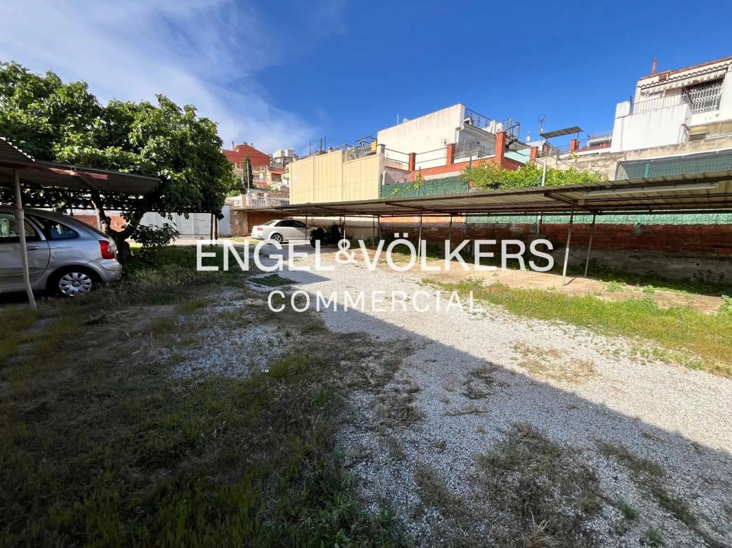 Land for sale in Santa Coloma de Gramenet, Barcelona photo 5