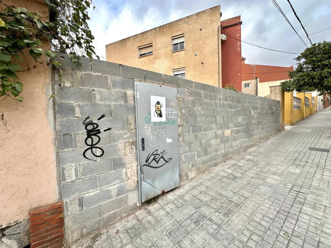 Land for sale in Santa Coloma de Gramenet, Barcelona photo 4