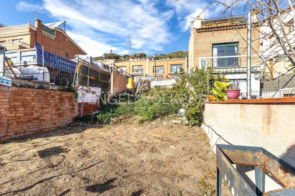 Terreno en venta en Santa Coloma de Gramenet, Barcelona photo 5