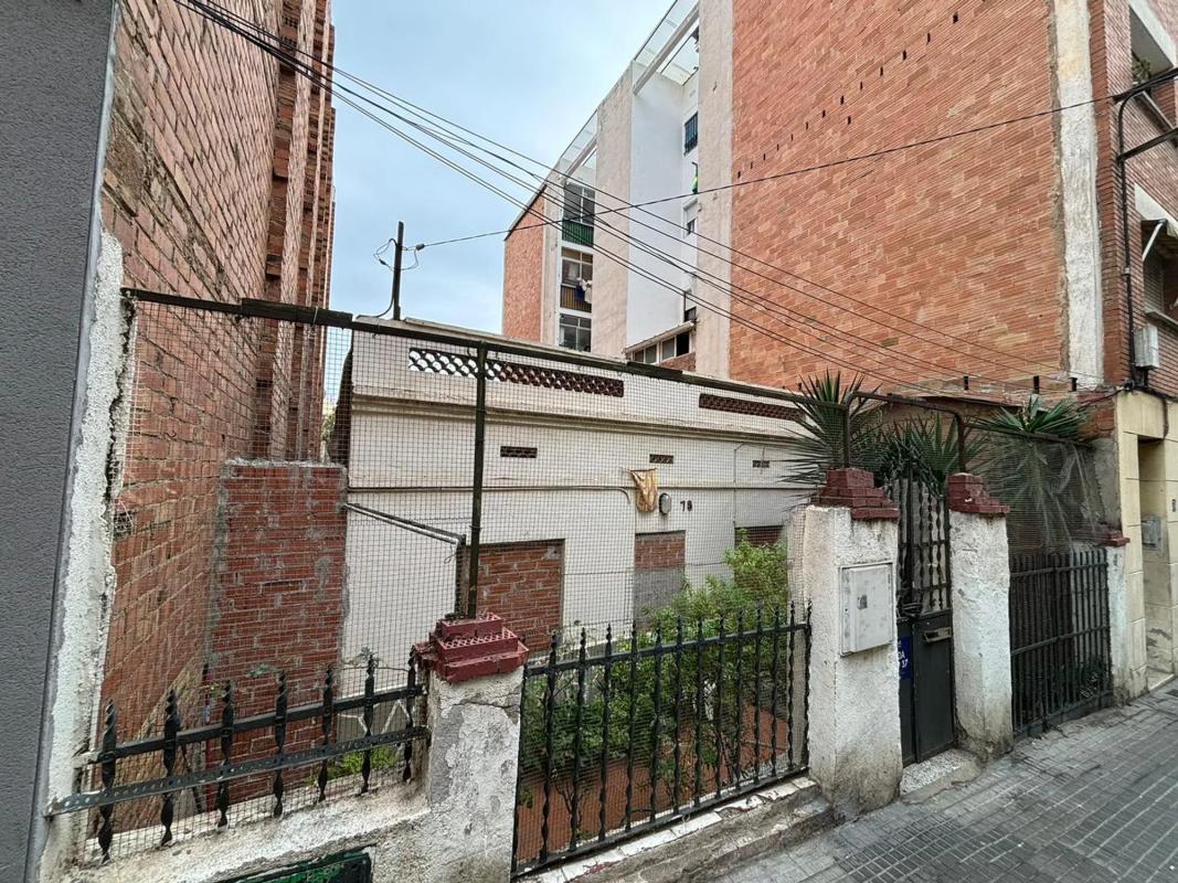 Terreno en venta en Santa Coloma de Gramenet, Barcelona photo 5