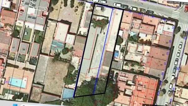 Terreno en calle de Cristòfol Colom photo 2