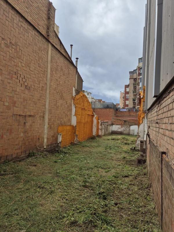 Terreno en venta en Santa Coloma de Gramenet, Barcelona photo 3