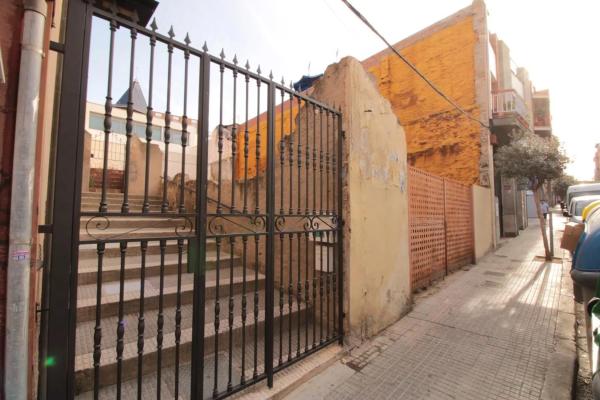 Terreno en calle de Rafael de Casanovas photo 1