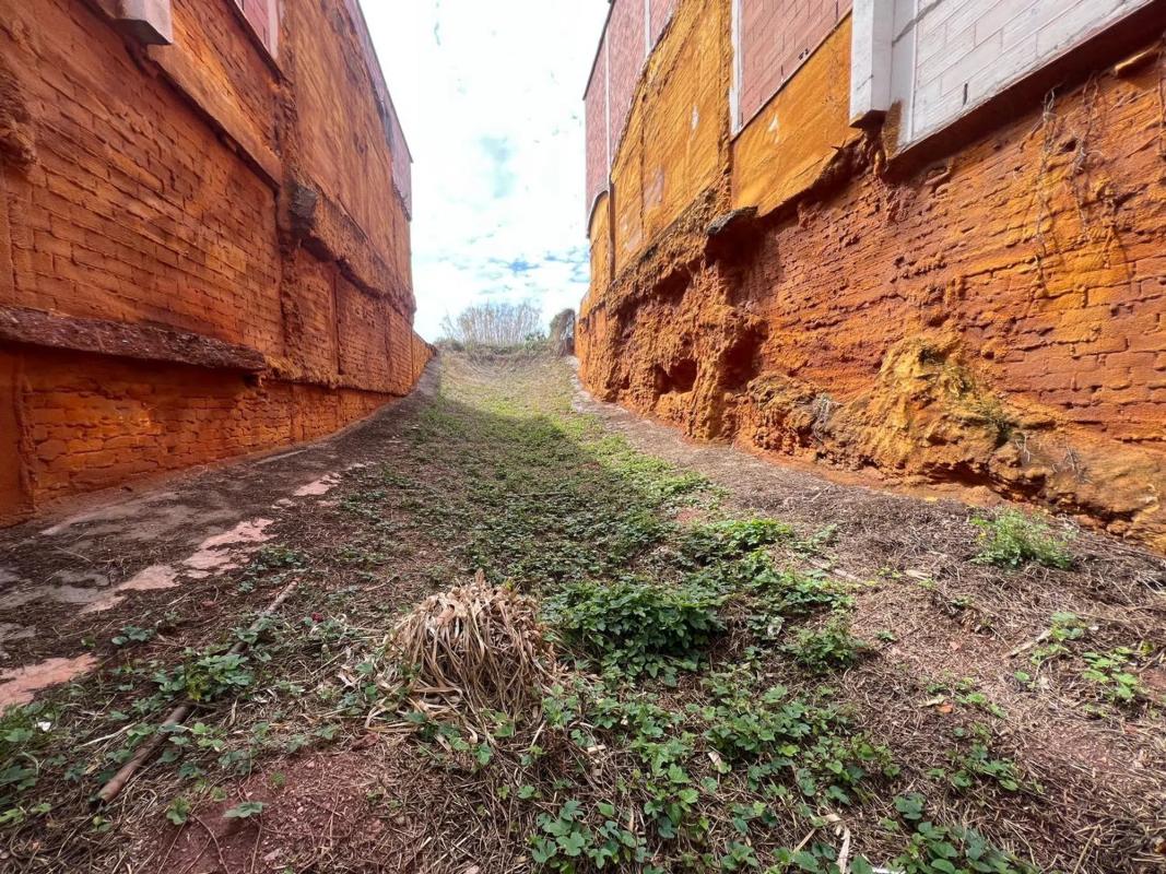 Terreno en venta en Santa Coloma de Gramenet, Barcelona photo 2