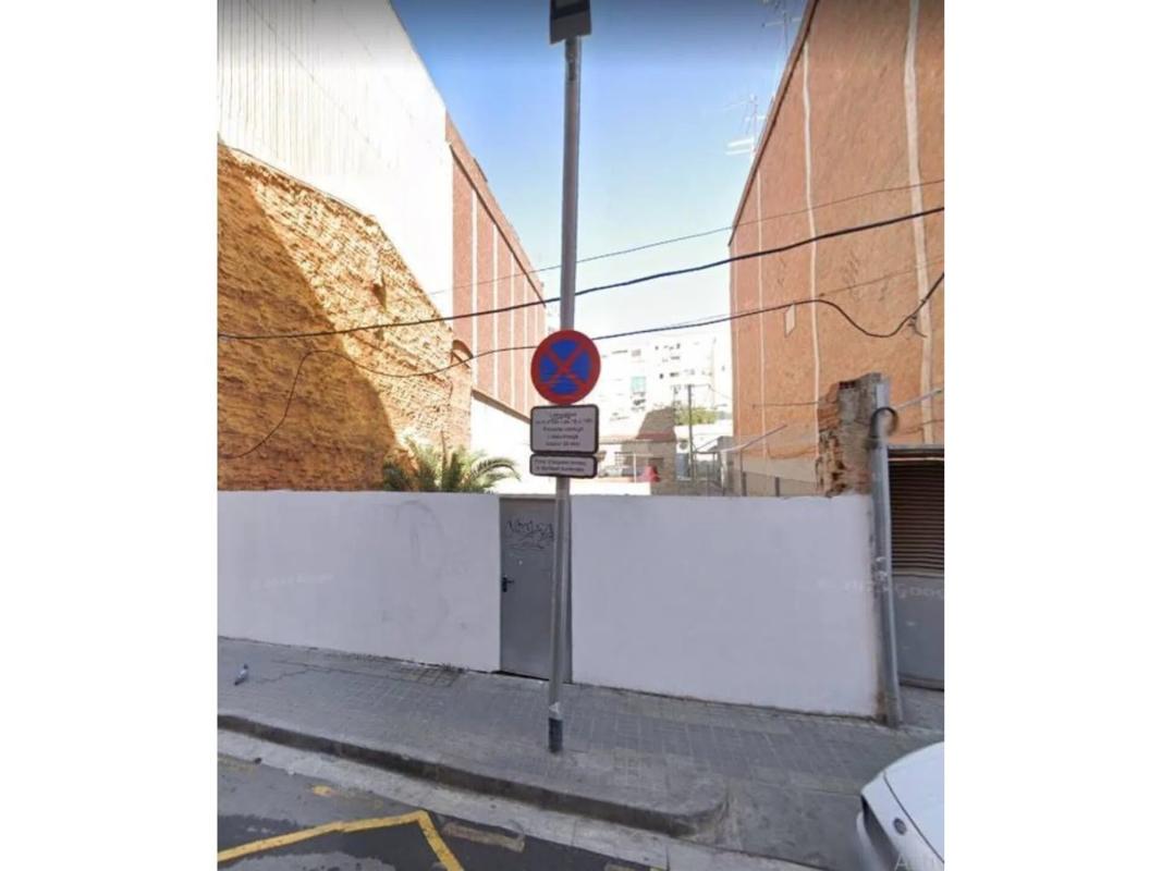 Terreno en venta en Santa Coloma de Gramenet, Barcelona photo 3