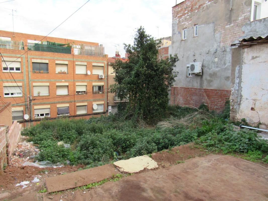 Участок земли на продажу в Санта-Колома-де-Граменет, Барселона photo 2