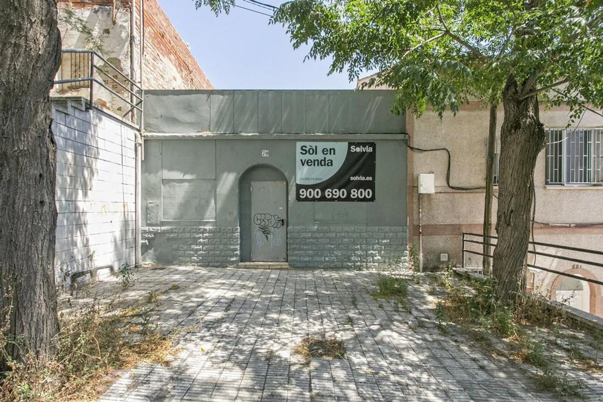 Land for sale in Santa Coloma de Gramenet, Barcelona photo 1