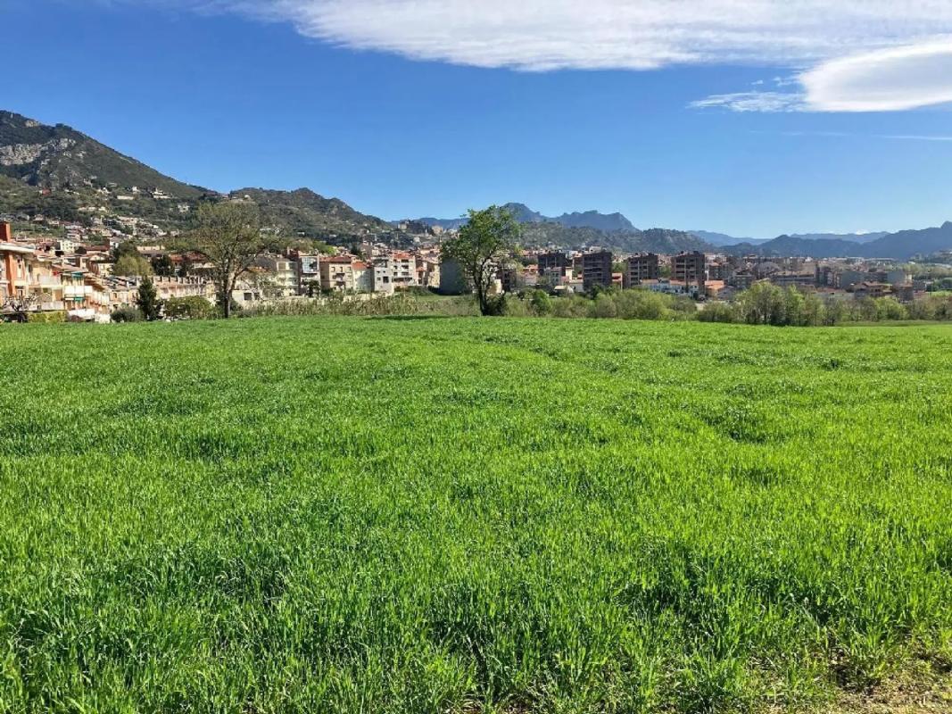 Terreno en venta en Berga, Barcelona photo 2