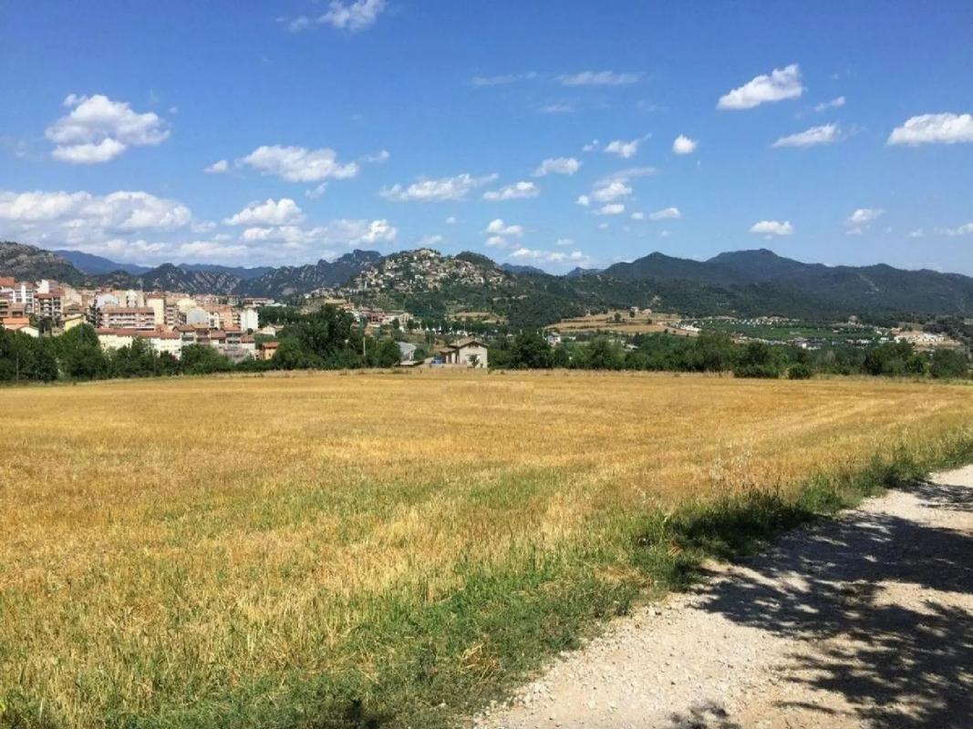Terreno en venta en Berga, Barcelona photo 3