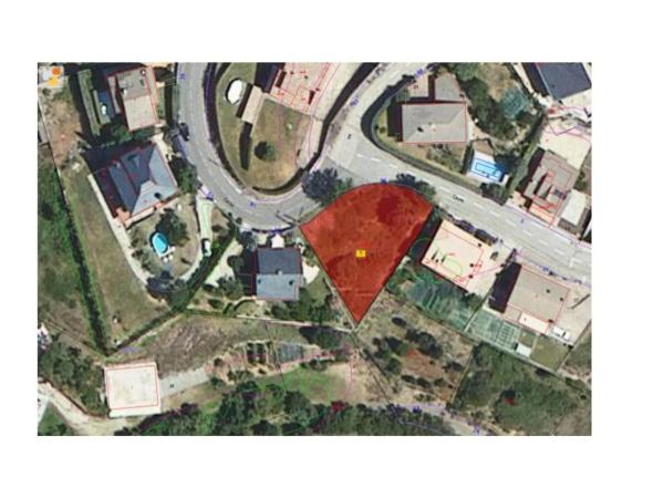 Terreno en calle Serra de Casampons photo