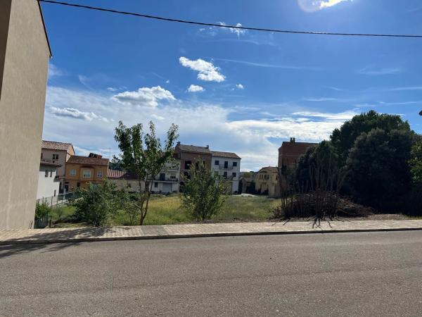 Terreno en calle Sant Jordi s/n thumbnail 1