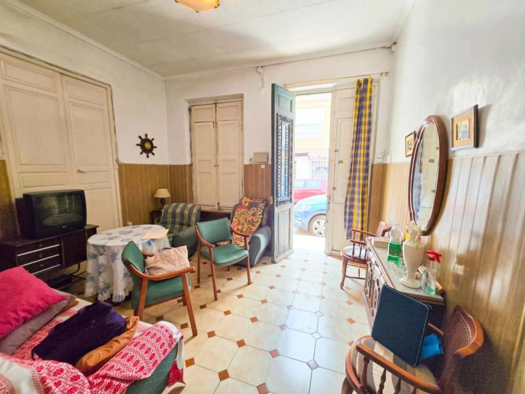 Sprzedaż niezależnego domku jednorodzinnego w Calle Vicente Blasco Ibáñez, Torrevieja photo 3
