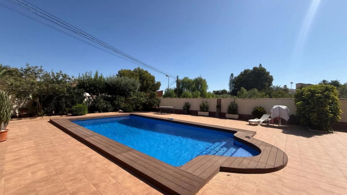 Venta de chalet independiente en Barrio El Molino, Torrevieja
photo 5
