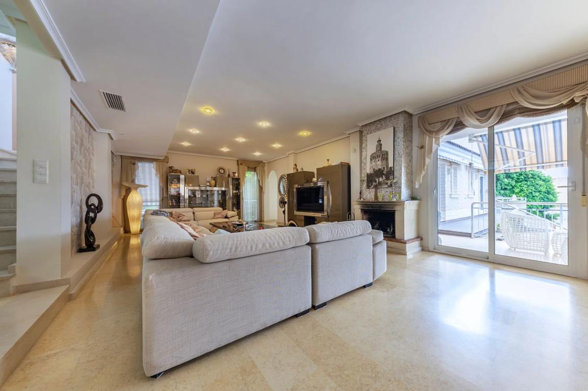 Properties for sale and rent in Spain photo 4