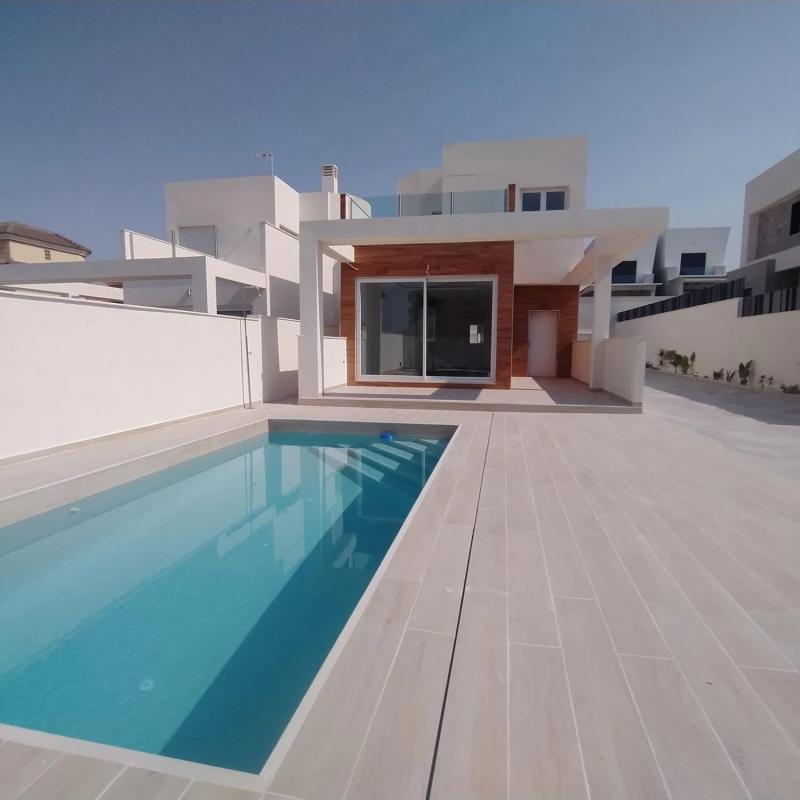 Terreno en venta en Torrevieja, Alicante photo 3