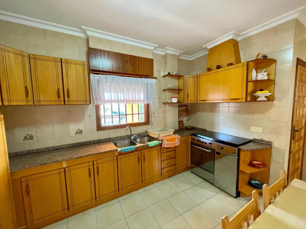 Properties for sale and rent in Spain photo 4