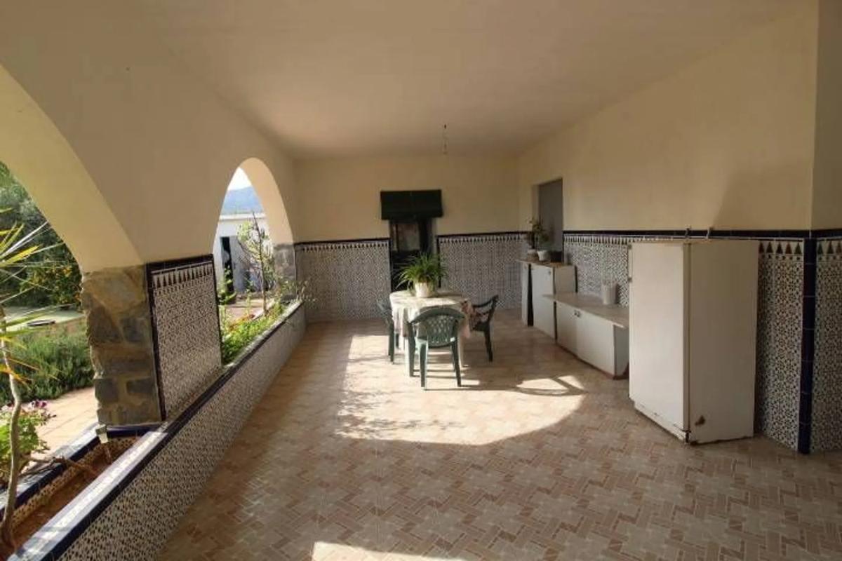 Недвижимость на продажу и в аренду в Испании photo 3