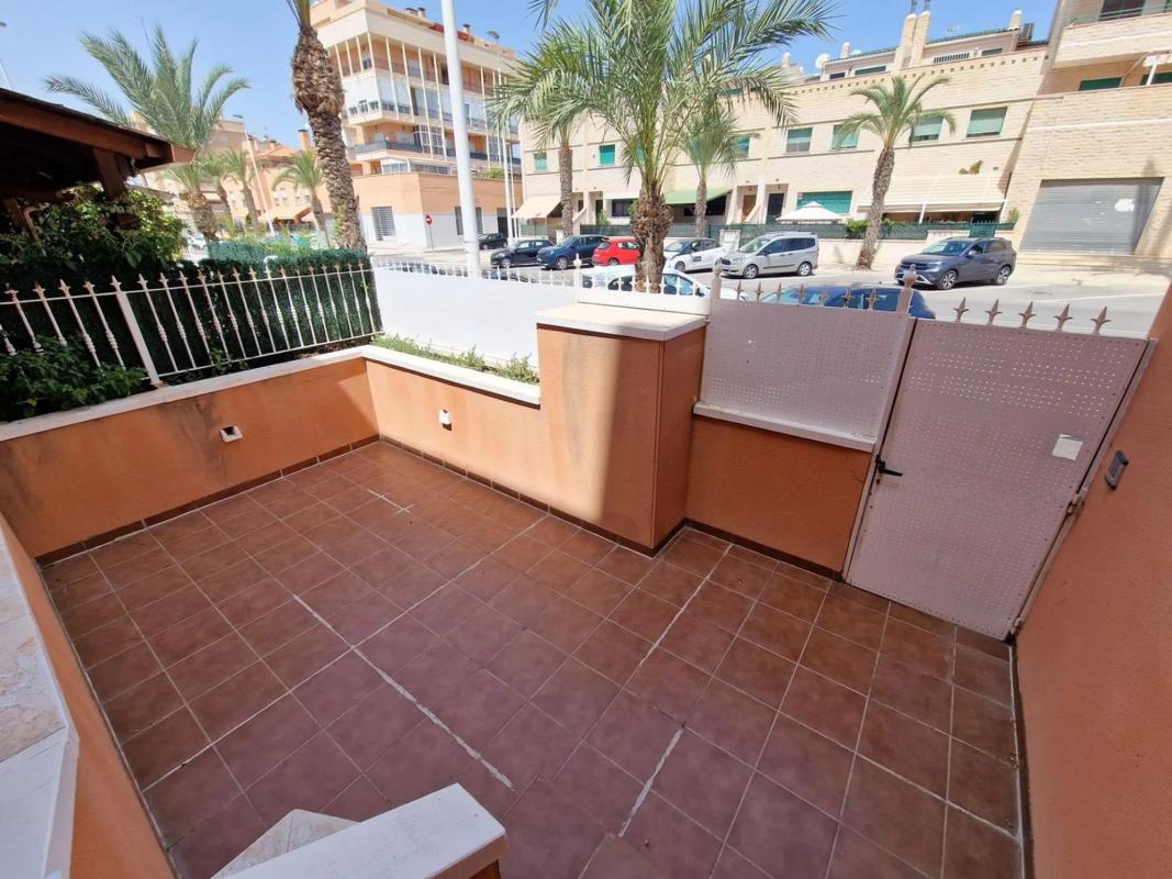 Properties for sale and rent in Spain photo 2