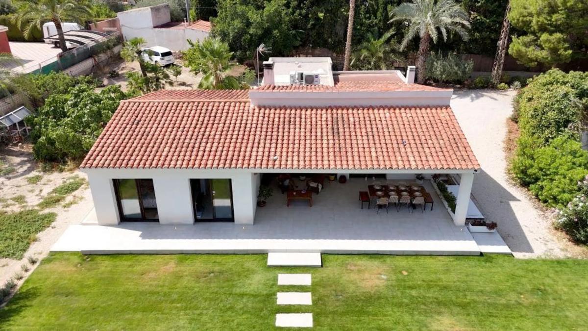 Properties for sale and rent in Spain photo 3