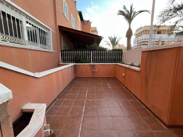 Casa independiente en calle Alcalde Juan Hernández photo 1
