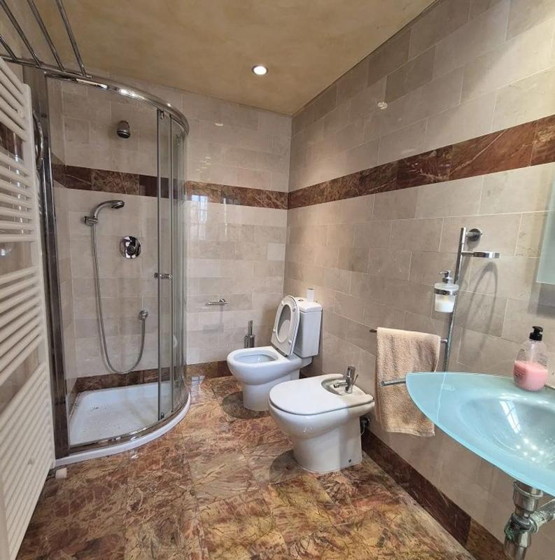 Properties for sale and rent in Spain photo 5