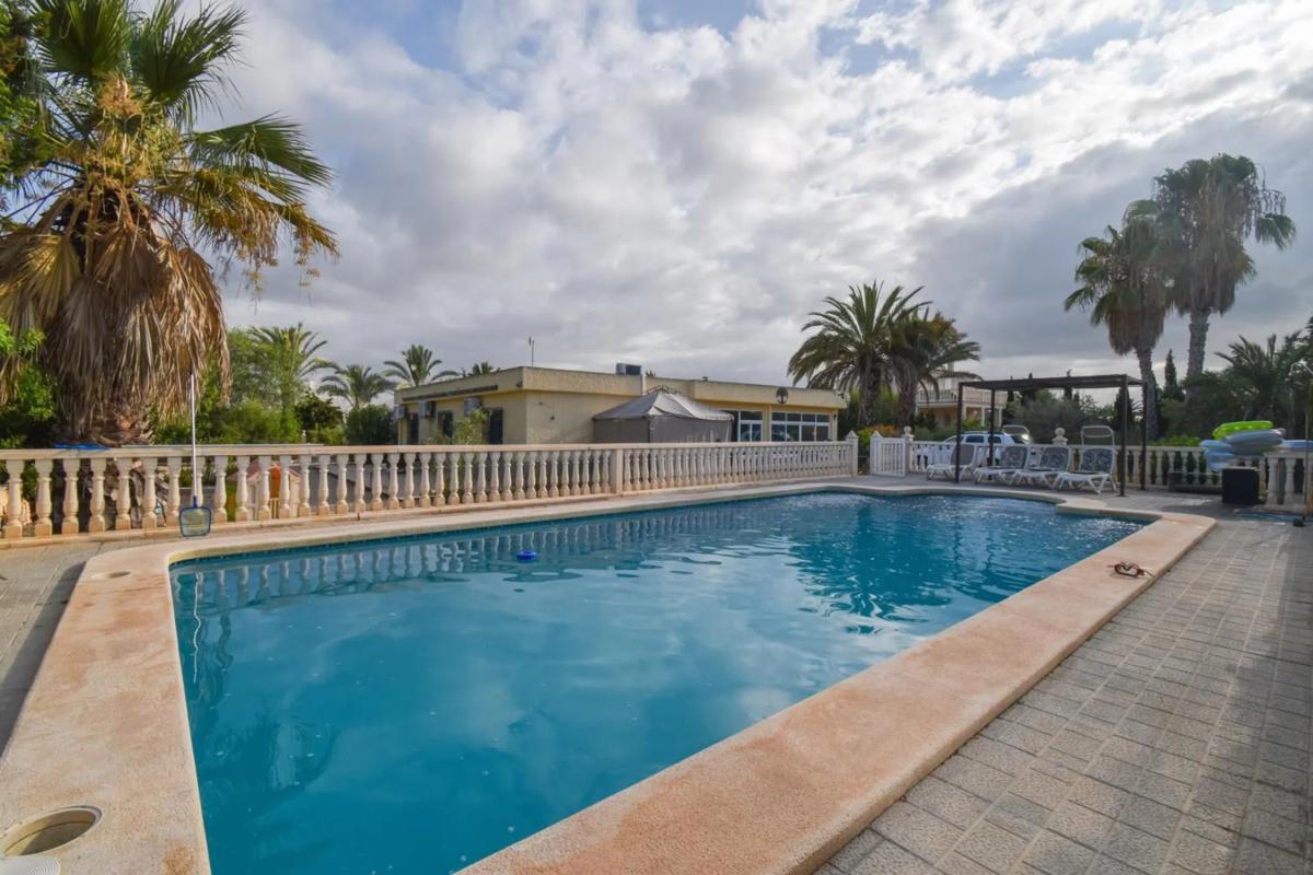 Properties for sale and rent in Spain photo 1