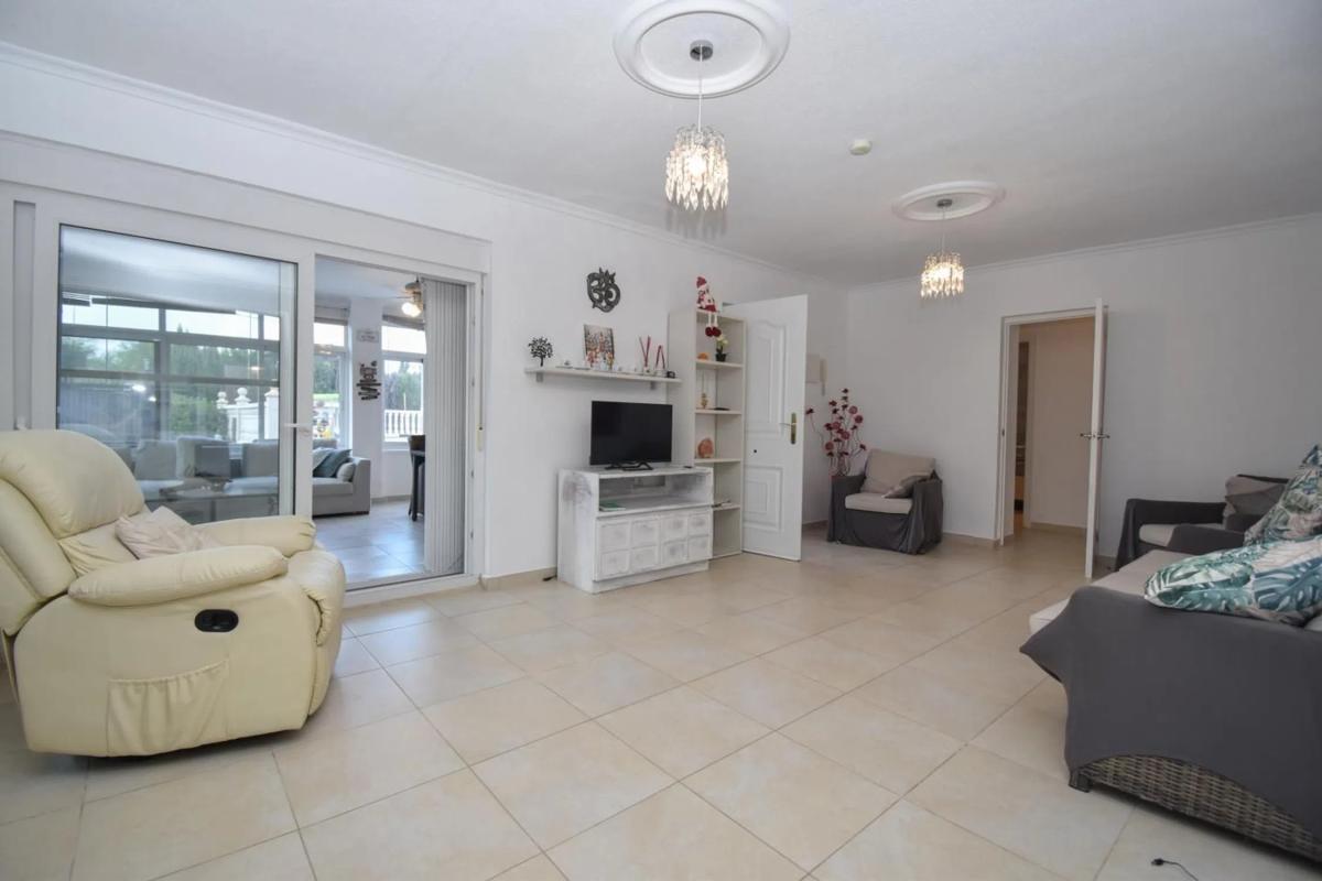 Properties for sale and rent in Spain photo 4