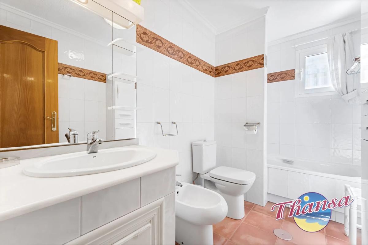 Properties for sale and rent in Spain photo 5