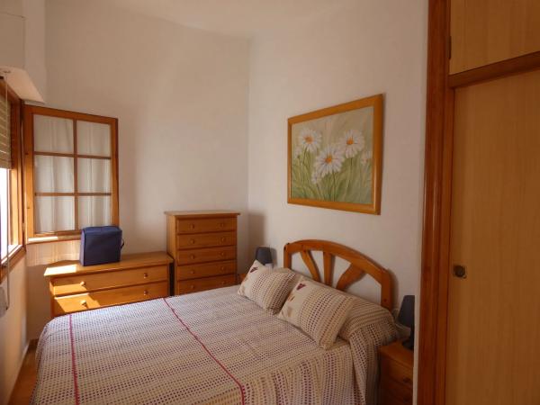 Chalet adosado en calle Ermita San Sebastián photo 4