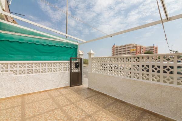 Chalet adosado en avenida Verge del Pilar s/n photo 1