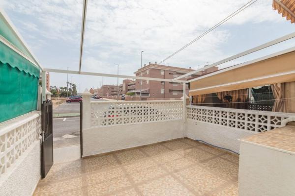 Chalet adosado en avenida Verge del Pilar s/n photo 2