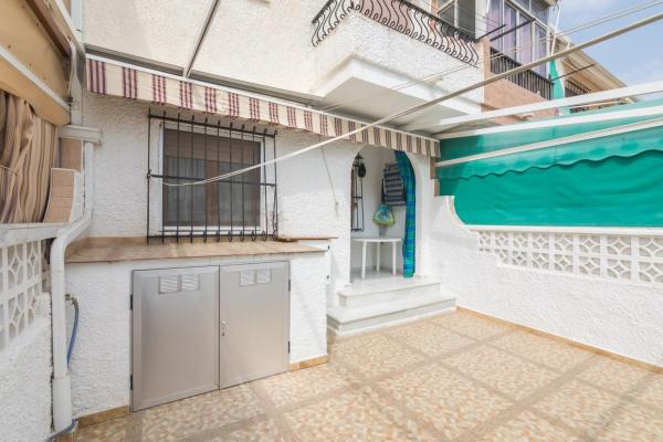 Chalet adosado en avenida Verge del Pilar s/n photo 3