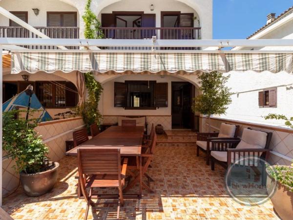 Chalet pareado en calle del Cadafal photo 1